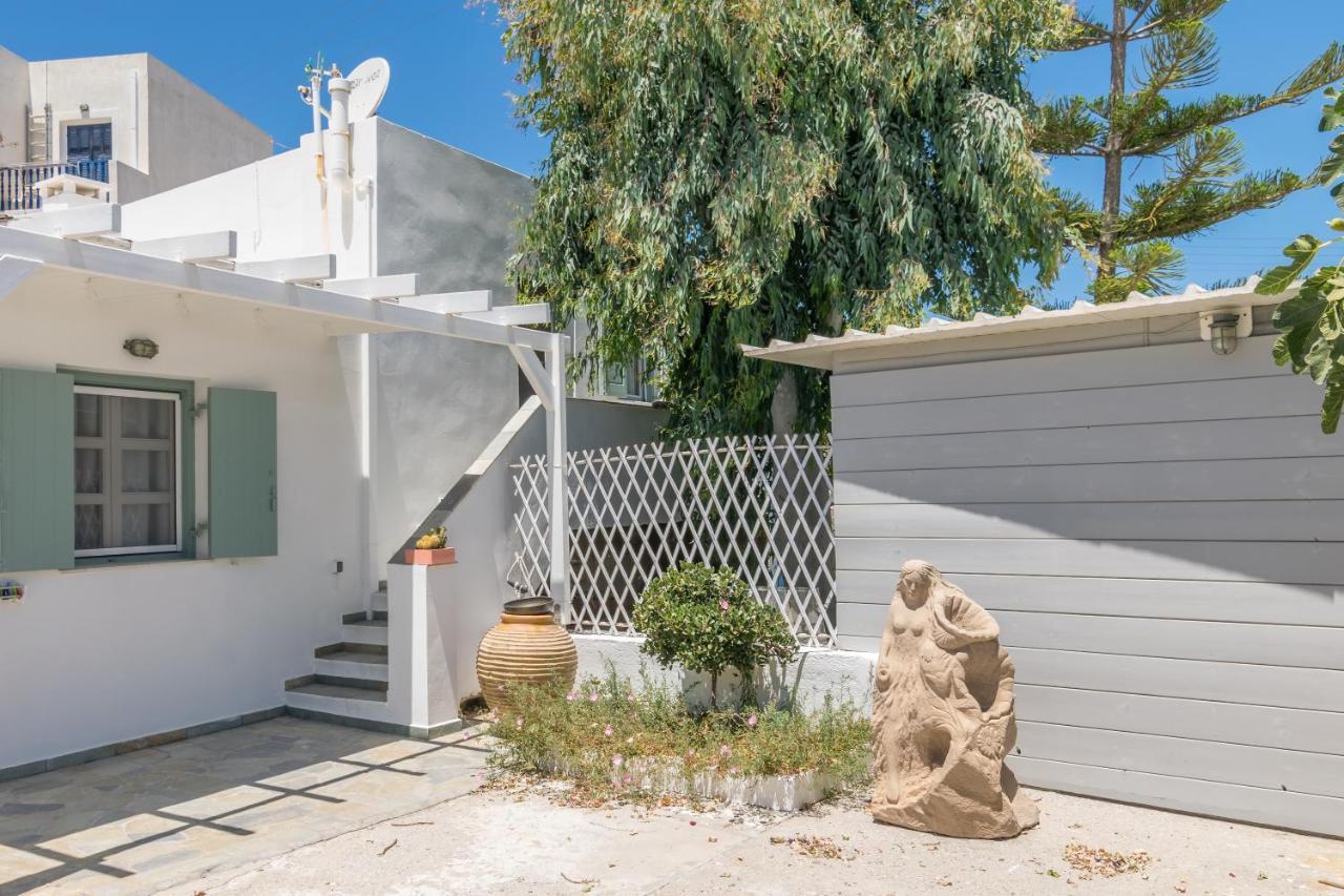 Lina And Babis' Home Adamantas  Exterior photo