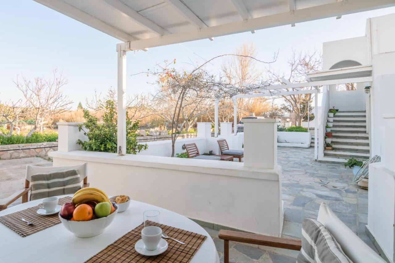 Lina And Babis' Home Adamantas  Exterior photo