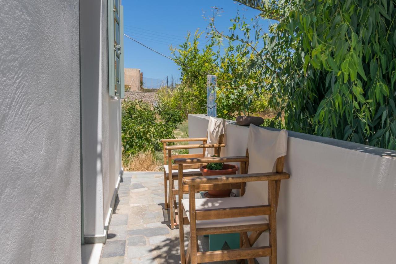 Lina And Babis' Home Adamantas  Exterior photo