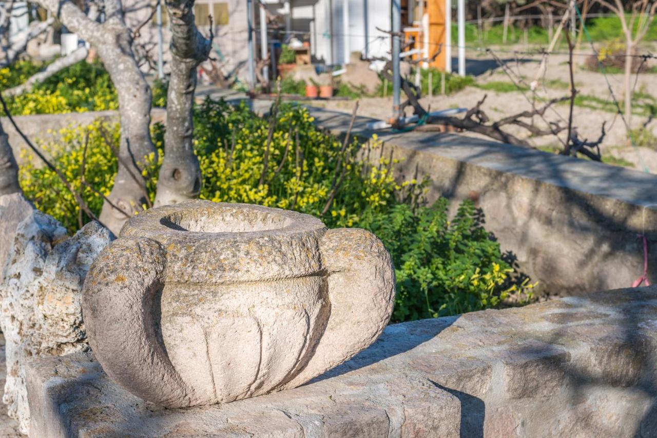 Lina And Babis' Home Adamantas  Exterior photo
