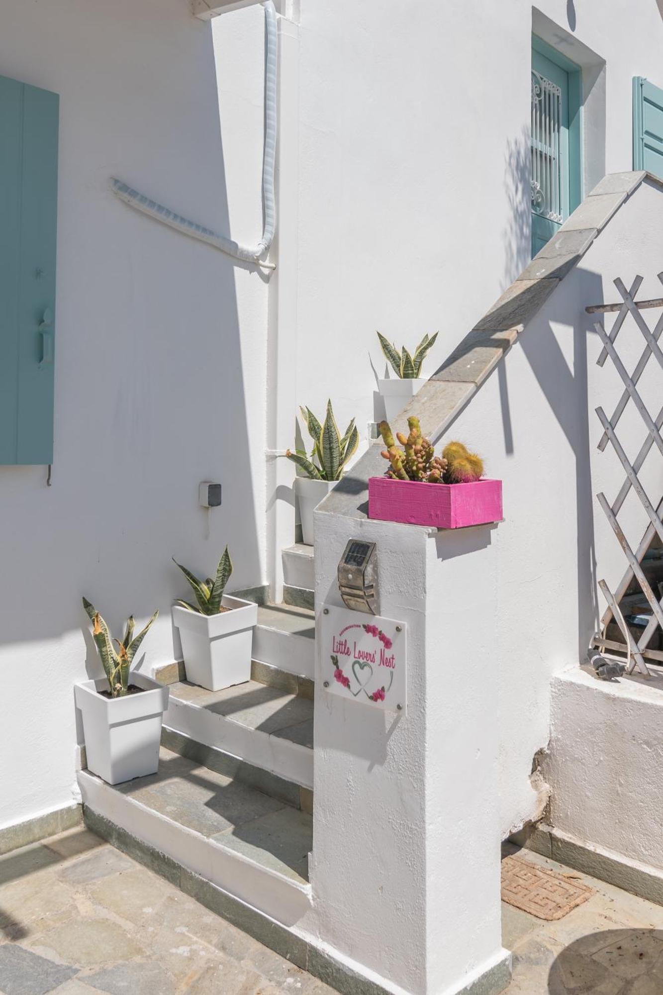 Lina And Babis' Home Adamantas  Exterior photo